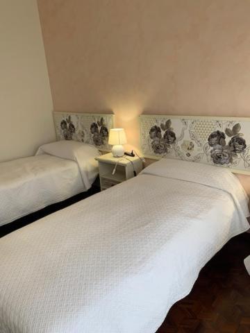 La Casa Dei Pini Bed & Breakfast Malnate Екстериор снимка