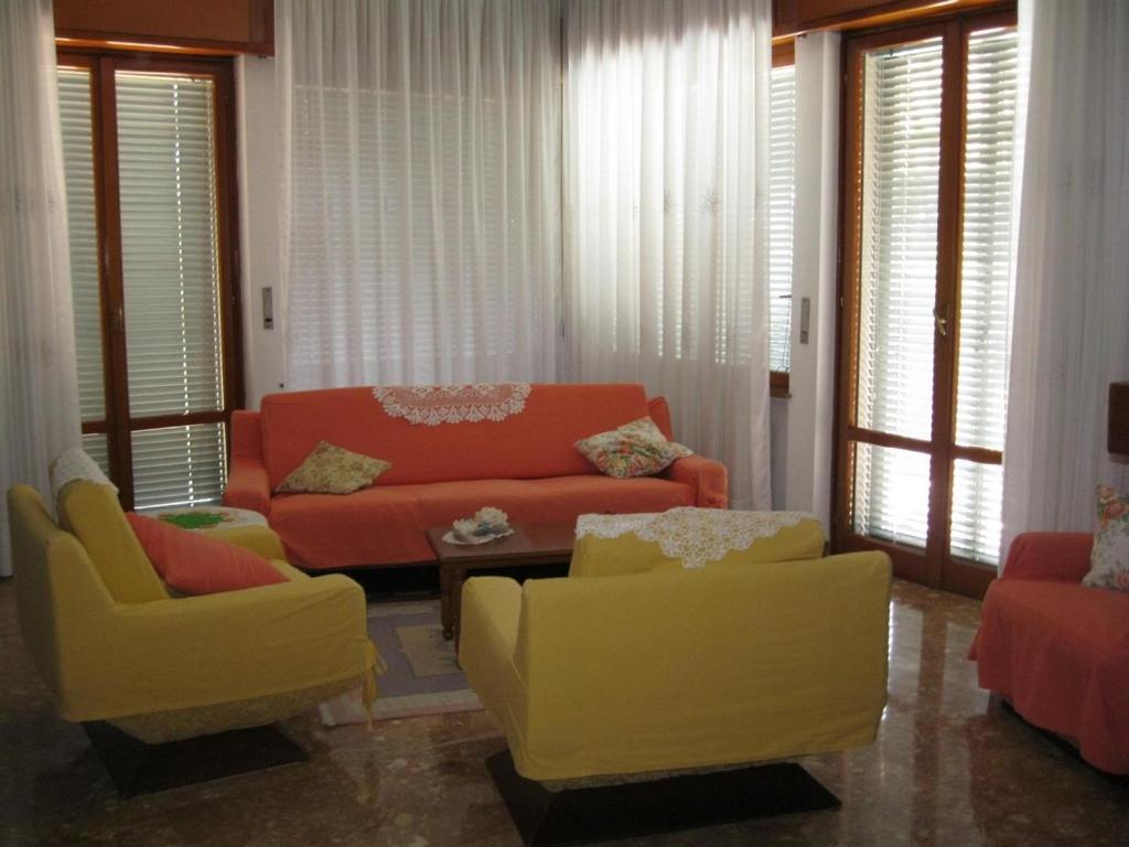 La Casa Dei Pini Bed & Breakfast Malnate Екстериор снимка